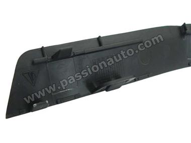 Cache pour parechoc AVANT - Droite # 996 3.6 02-05