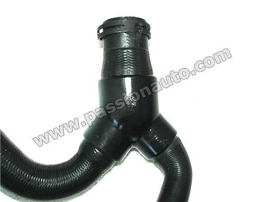 Durite d´eau sur radiateur Droit (forme Y) # 997 GT2
