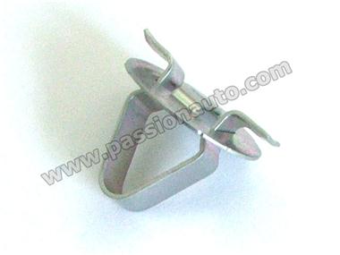 Habillage montant lunette G/D - agrafe de fixation # 997