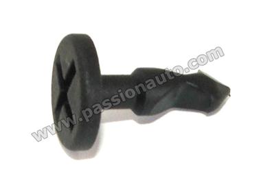 Bouchon de  fixation pour cache dans compartiment moteur # Cayenne 955-957 03-10