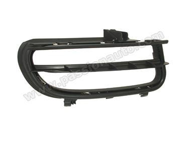 Grille de parechoc AVANT - Droite # 997 carrera 05-08