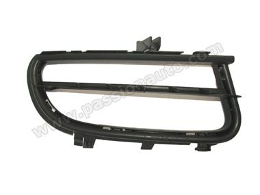 Grille de parechoc AVANT - Droite # 997 carrera 05-08