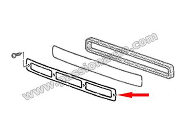 Cadre de grille entrée air frais haut capot AVANT # 911 1965-1998 - [Porsche Origine]