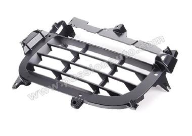 Grille de pare-chocs AVANT Gauche # Cayenne Turbo et GTS 07-10