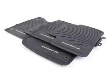 Jeu de 4 tapis Caoutchouc - NOIR # Macan [Porsche Origine]